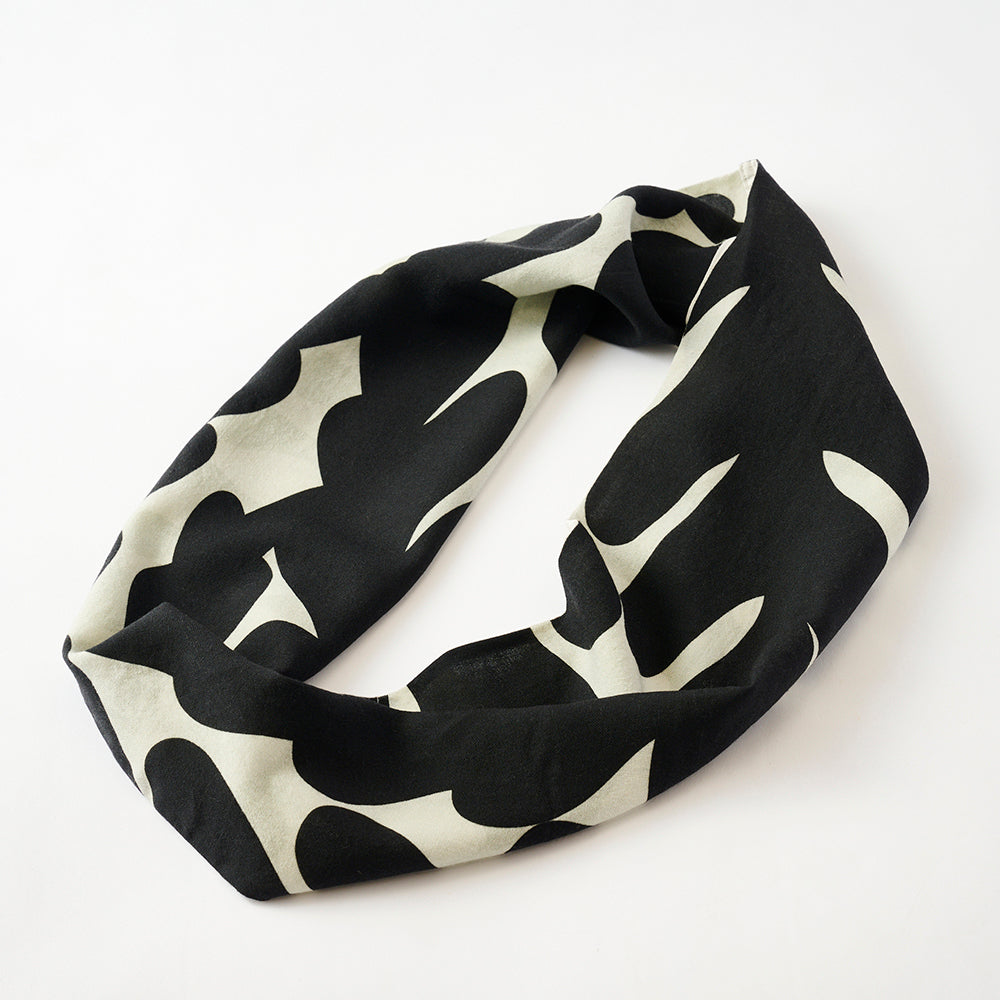 Silk & Merino Wool 'British Fern' green/black ループスカーフ