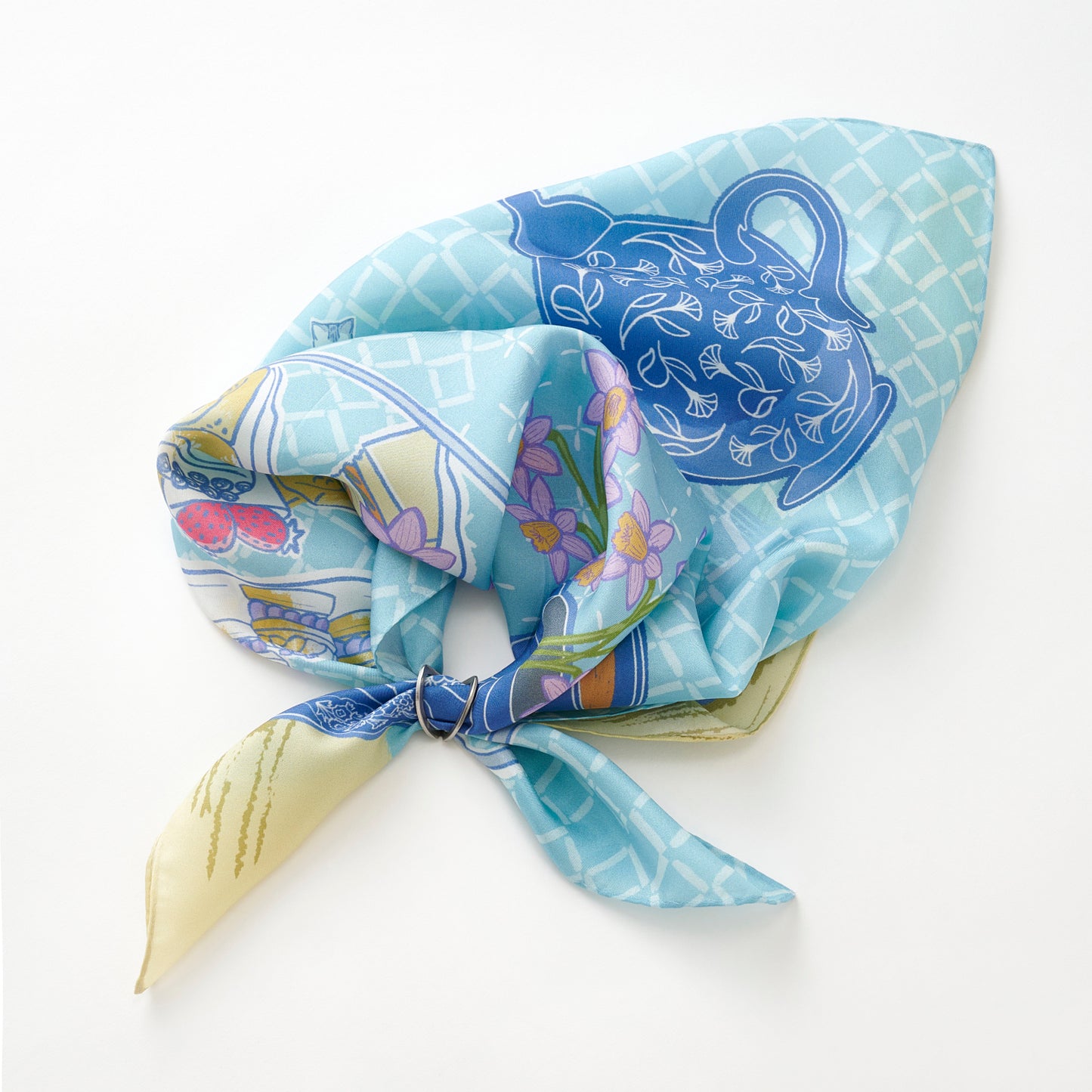 Mini-écharpe bleu marine en soie imprimée japonaise 'Polka Dot Queen' avec anneau vague