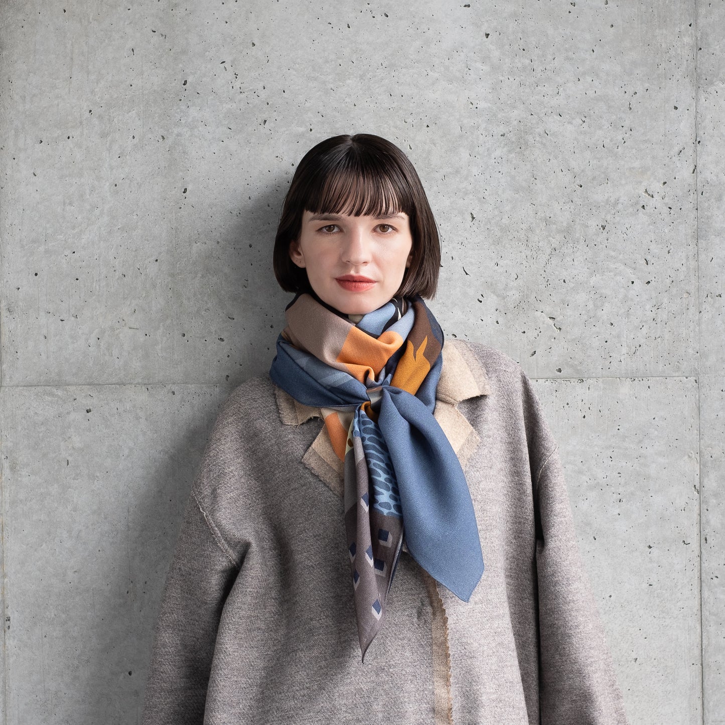 1月20日頃入荷予定!Superfine Merino Wool 'St Ives' blue 正方形スカーフ