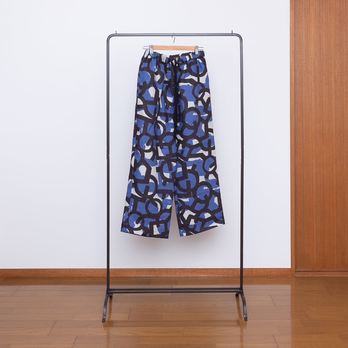 5月中旬入荷予定!リネンイージーパンツ 'Meridian' navy
