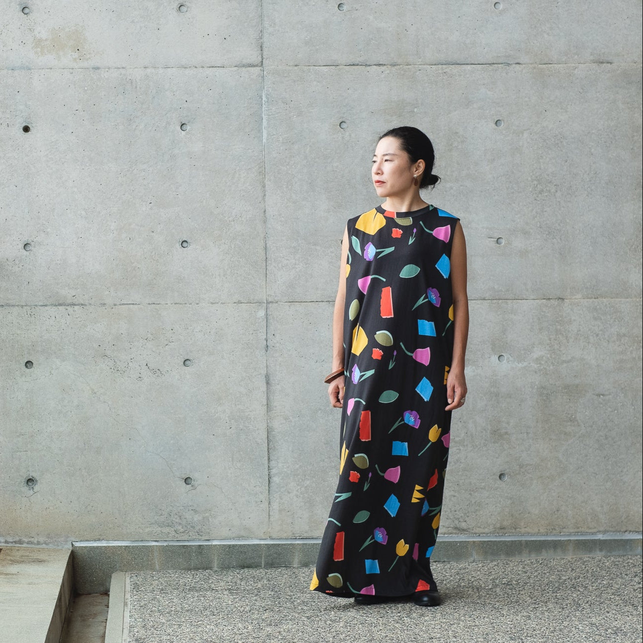 Robe débardeur gris foncé en coton bio imprimé japonais 'Belgravia'