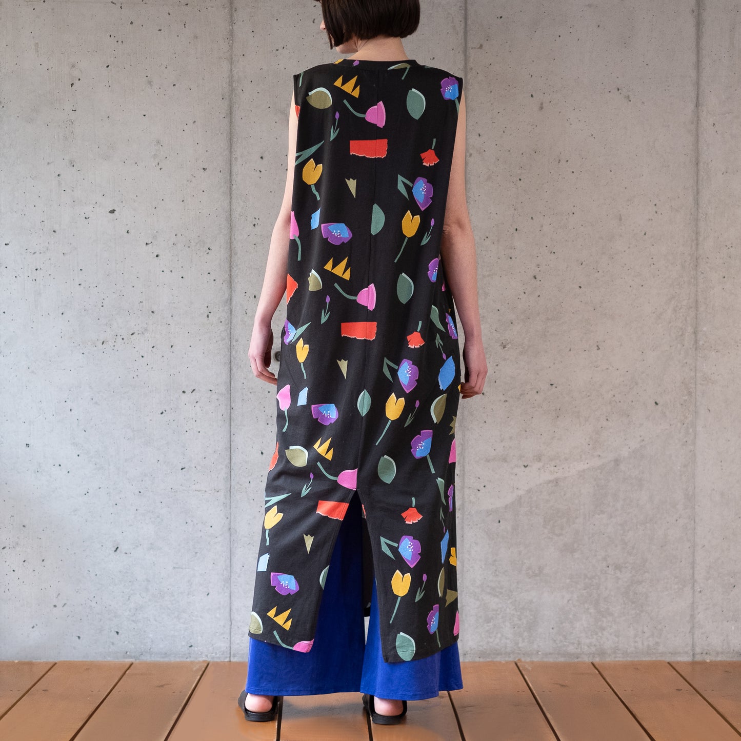 Robe débardeur gris foncé en coton bio imprimé japonais 'Belgravia'