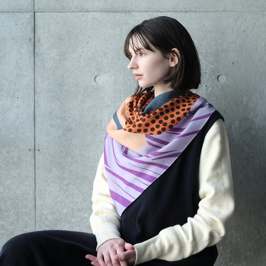 Superfine Merino Wool 'Den Bosch' lavender 正方形スカーフ