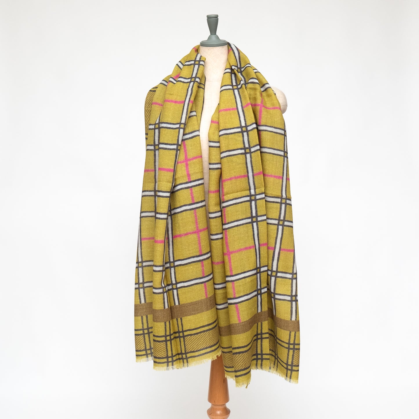 Soft wool twill 'Scotland' willow green  ロングストール