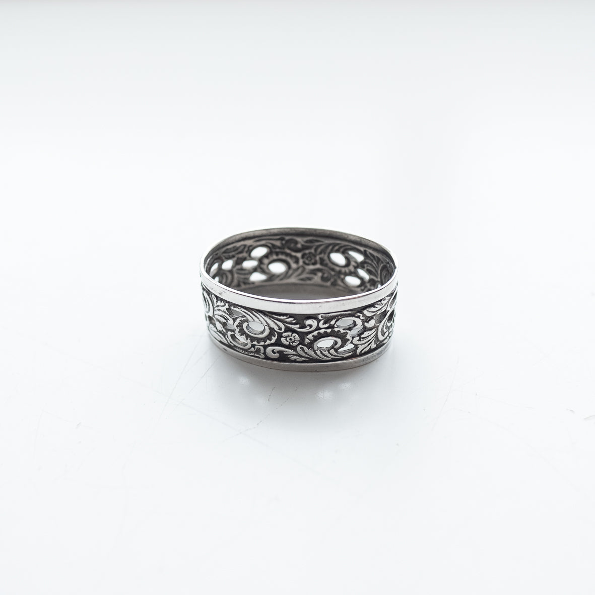 dead stock vintage scarf ring silver