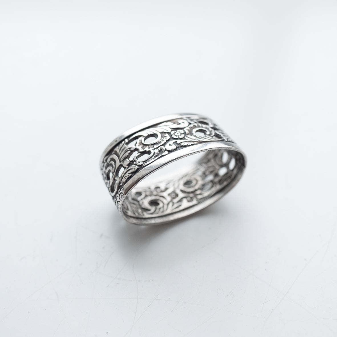 dead stock vintage scarf ring silver