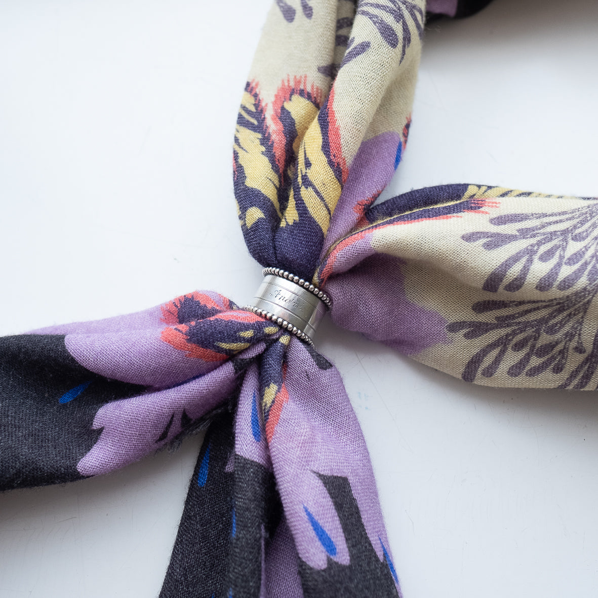 dead stock vintage scarf ring silver