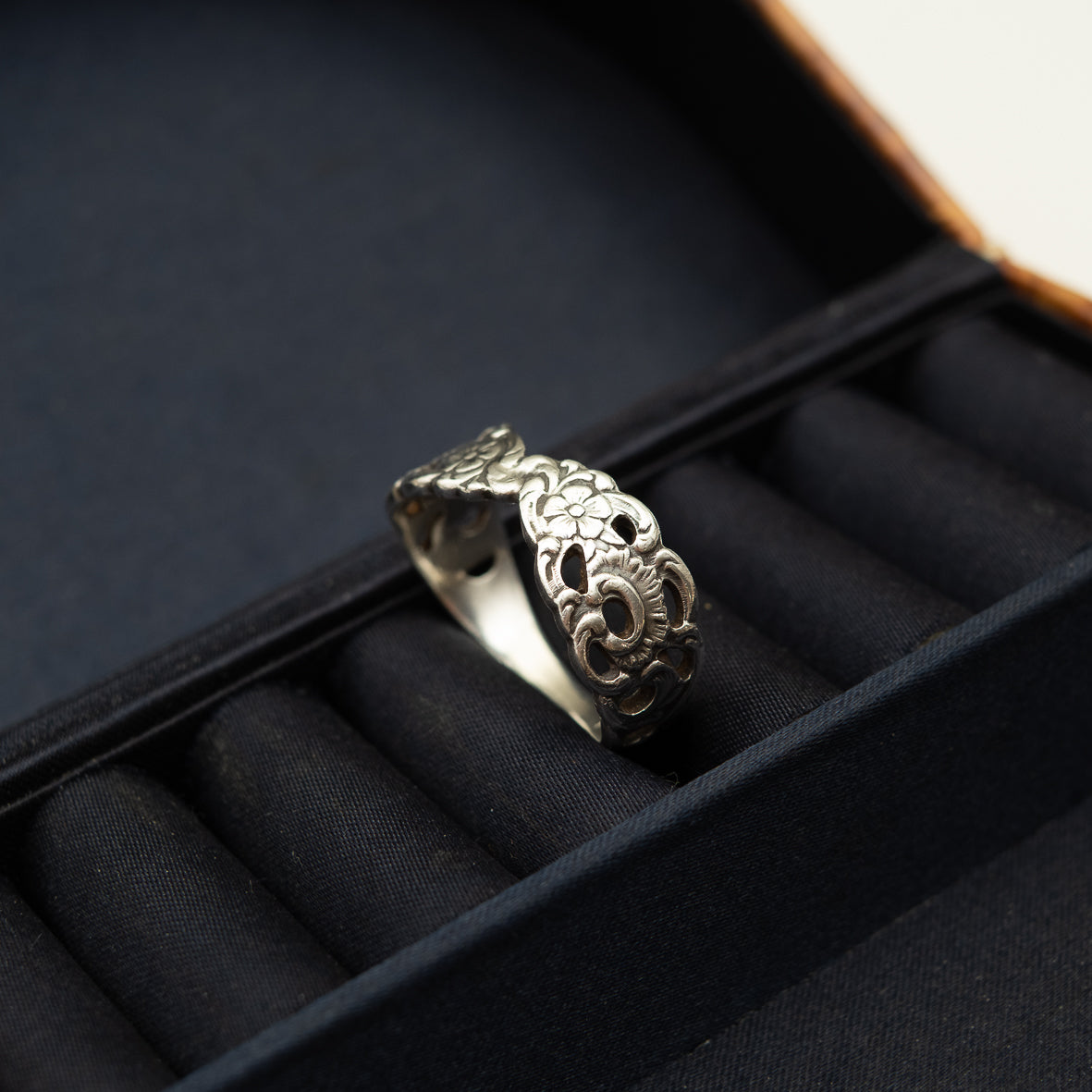 大判スカーフ用 ヴィンテージリング フラワー silver plated
