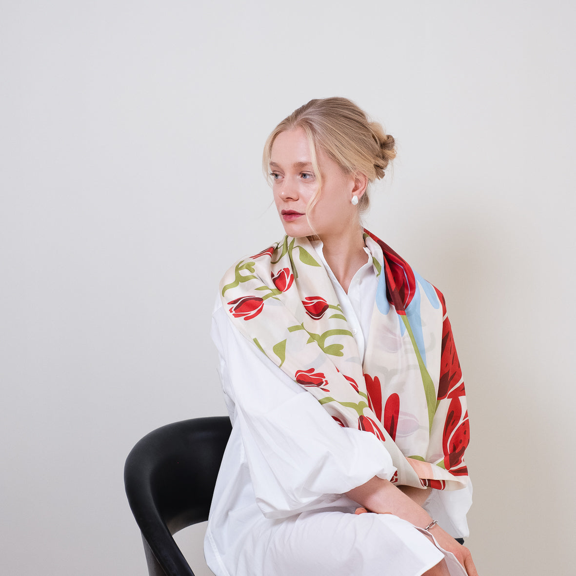 Silk/Silk 'Tulips' red ループスカーフ