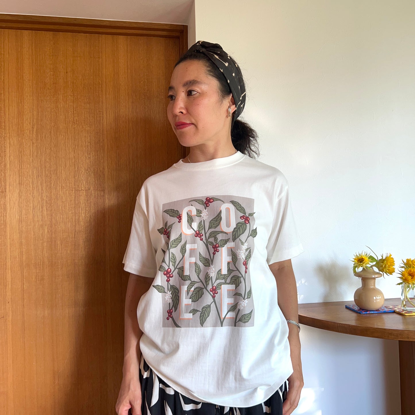 8月上お届け Organic Cotton UNISEX Tshirt 'Coffee Matters'