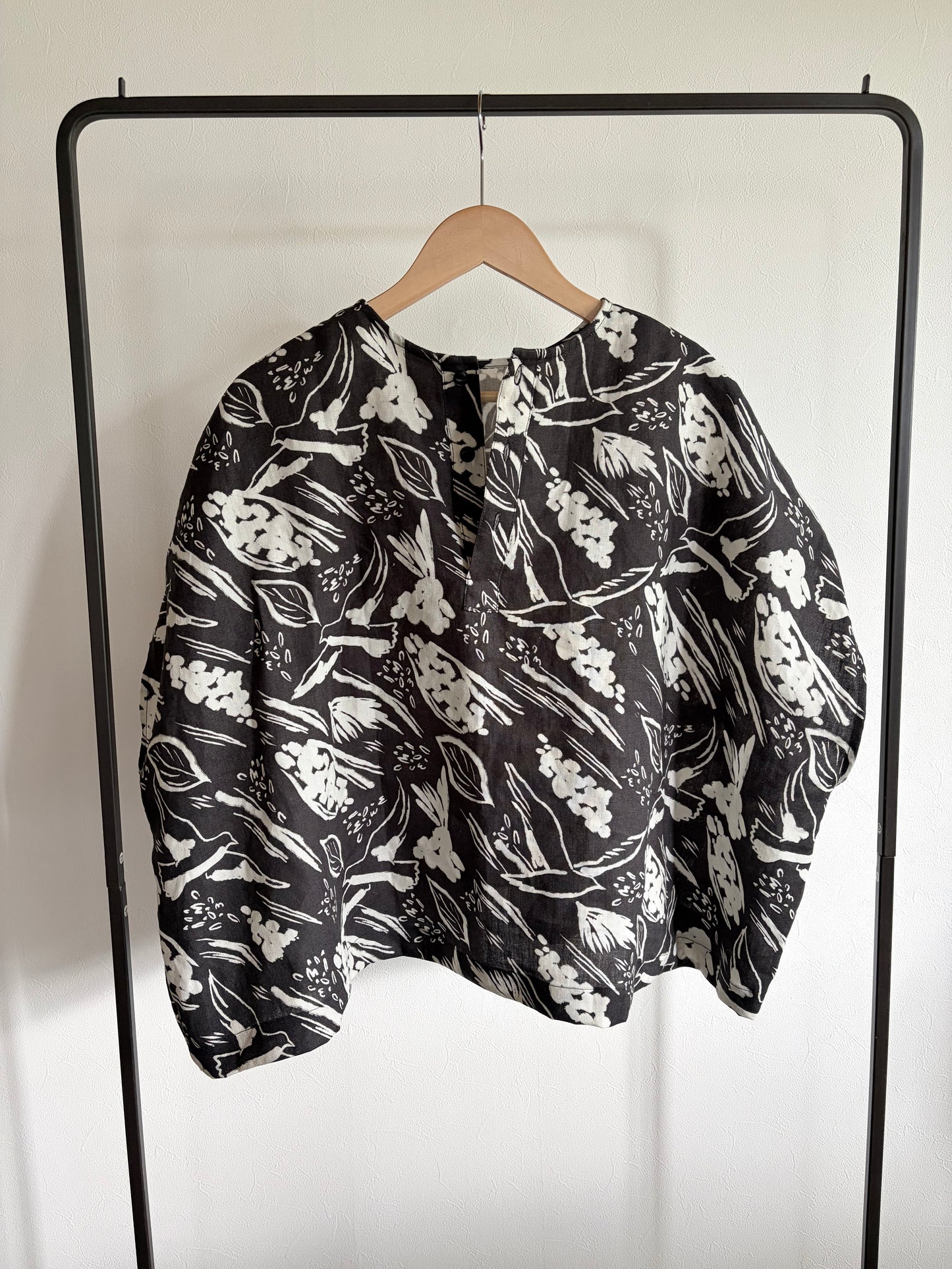 Brushed back Japanese Printed organic cotton gathered skirt 'Halsham' black