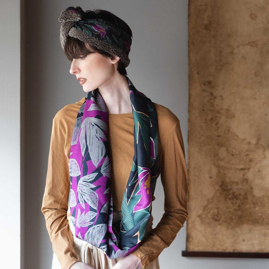 Japanese Printed Silk & Merino Wool 'Salisbury' purple ループスカーフ