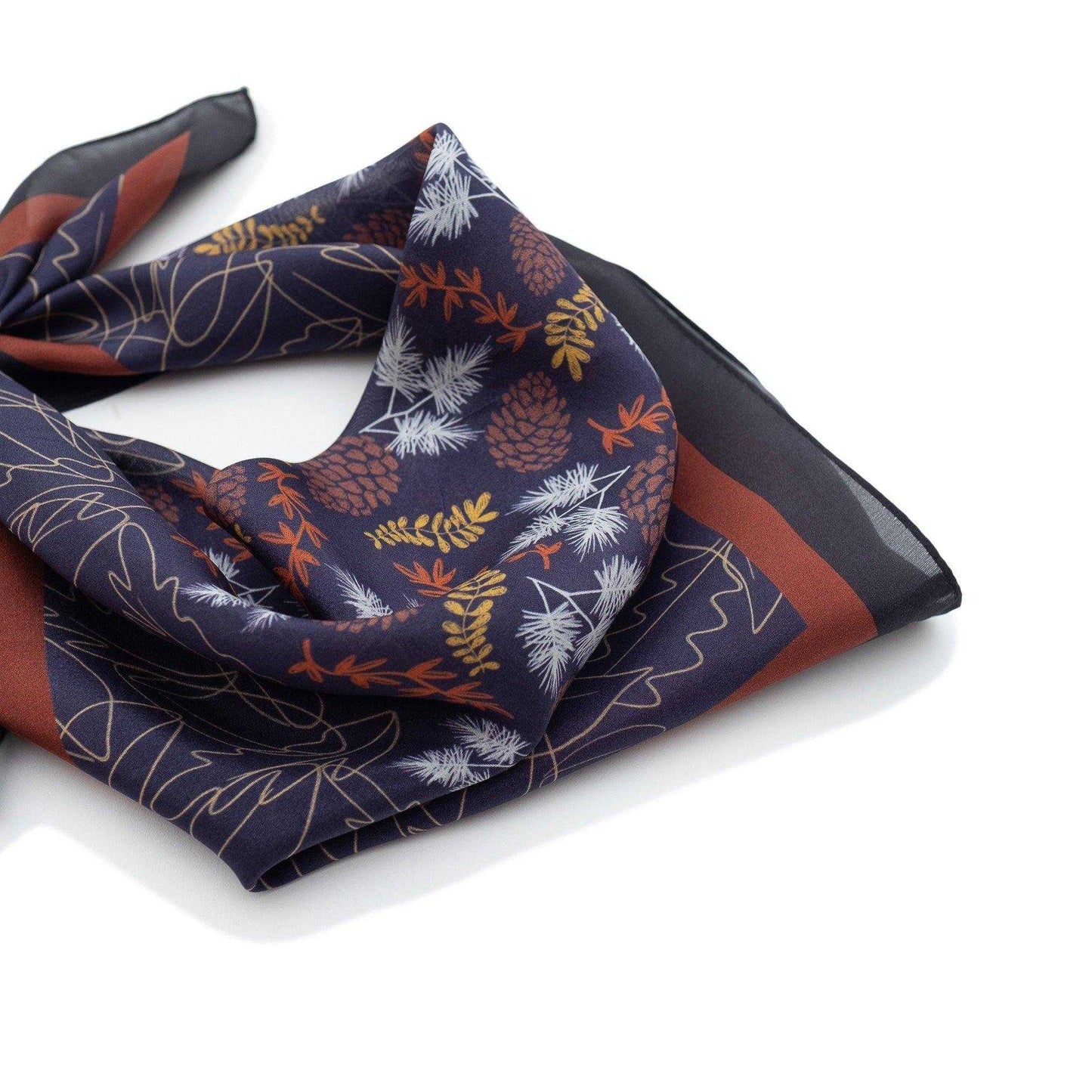 Japanese Printed Silk 'Wiltshire' navy  8リング付きミニスカーフ