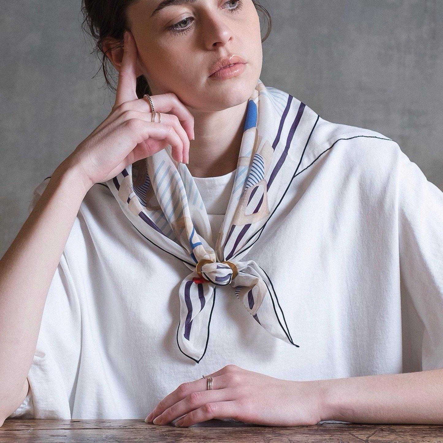 近江リネン Japanese Linen 'Victoria' green リング付きミニスカーフ | YARN&COPPER