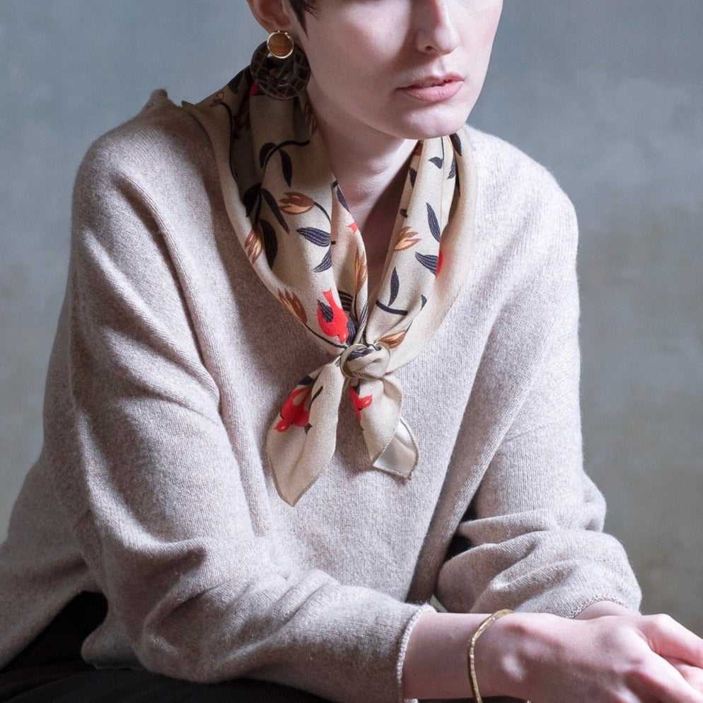 Japanese Merino Wool 'Gypsy Rose' dark green リング付きミニスカーフ