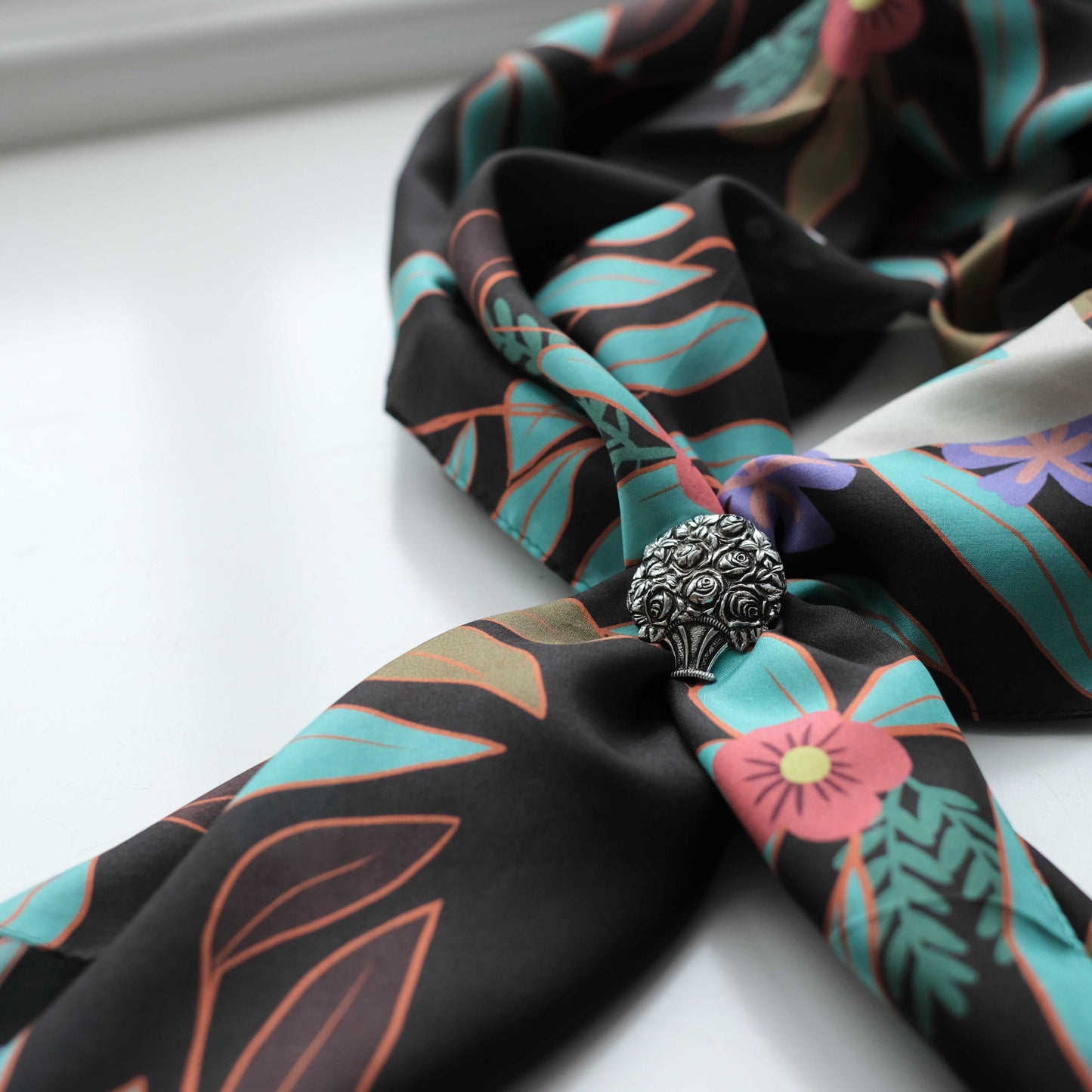 dead stock ヴィンテージスカーフクリップ Vintage Scarf Clip バラの木 | YARN&COPPER