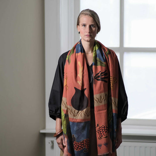 4月中末入荷予定!Japanese Printed Organic Cotton 'Magic Carpets' b.red ロングストール