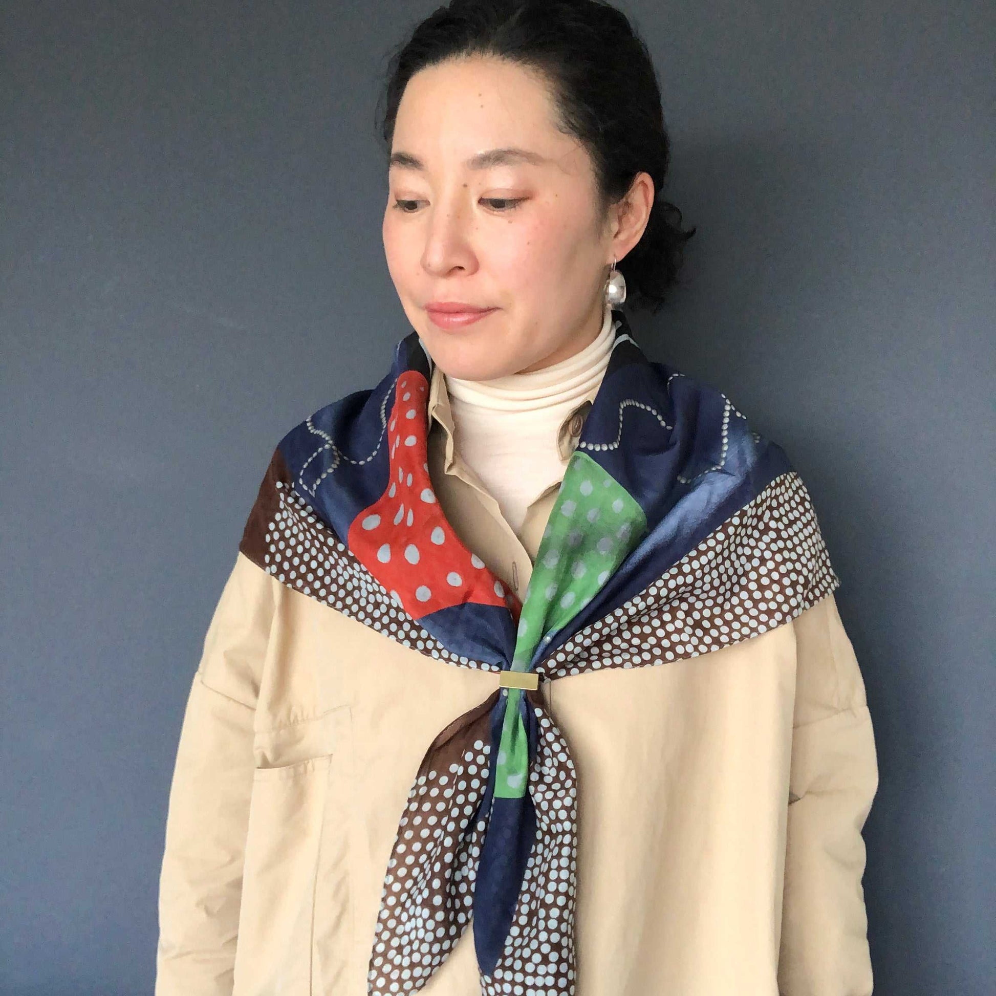 Japanese Printed Silk Cotton 'Polka Dot Queen' navy 大判スカーフ