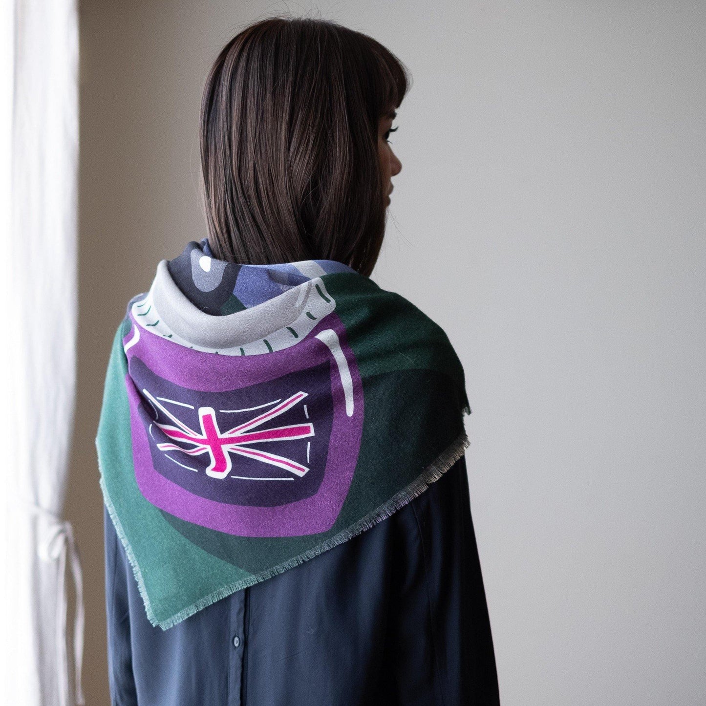 再入荷! Japanese Merino Wool 'Salt&Pepper' forest green 正方形スカーフ