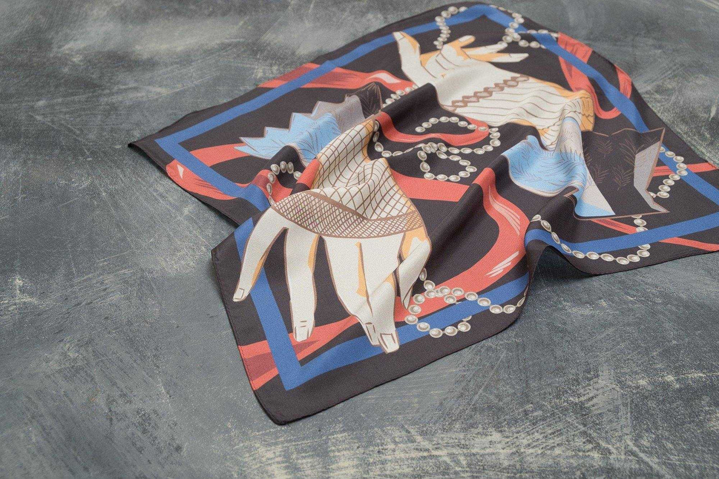 Japanese Printed Silk  'Ribbon & Pearls' Faded Black リング付きミニスカーフ