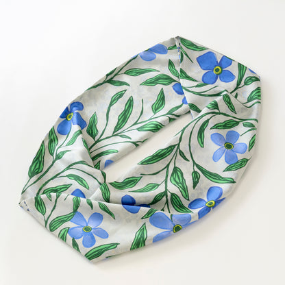 両面シルクのループスカーフ 'Forget Me Not'