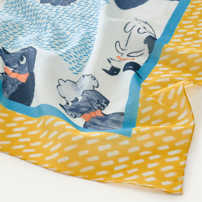 リング付き シルクコットンのミニスカーフ 'Dickie Bow Dogs' yellow