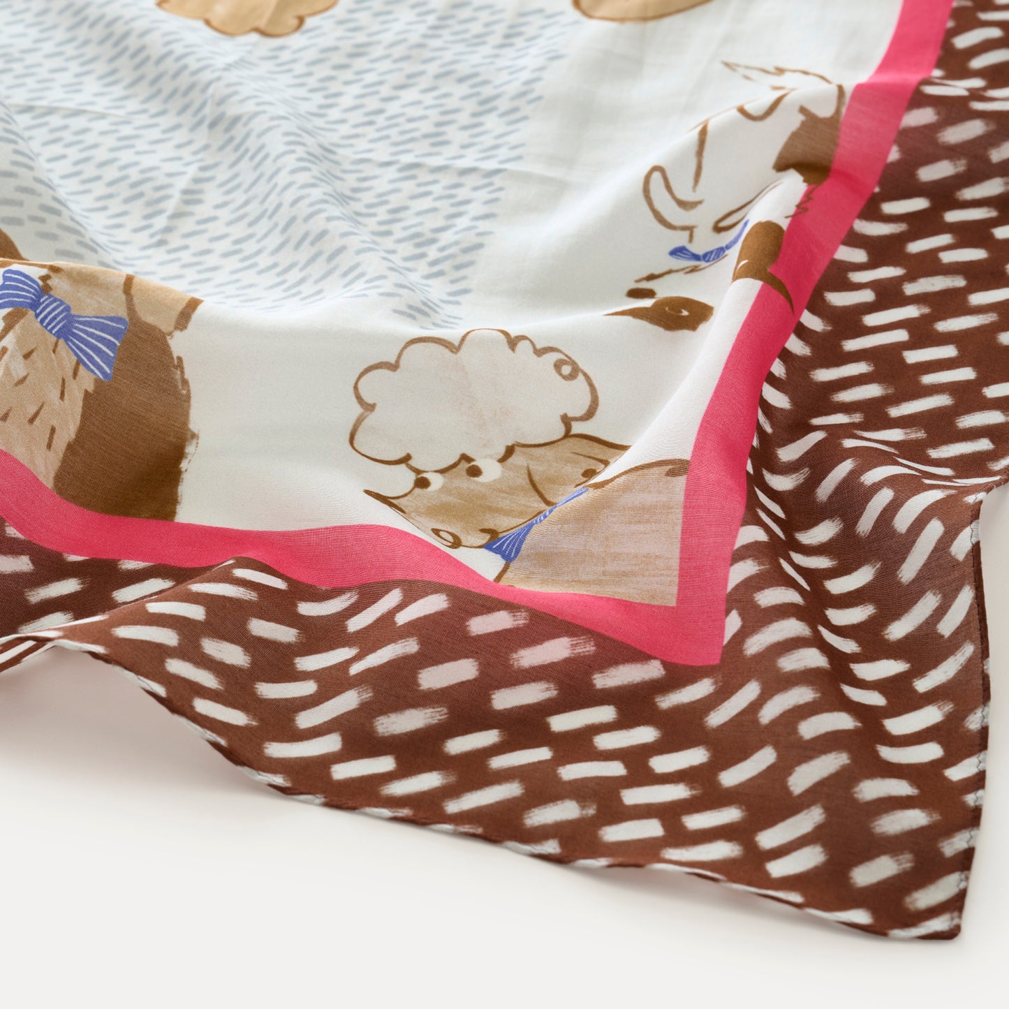 リング付き シルクコットンのミニスカーフ 'Dickie Bow Dogs' chocolate