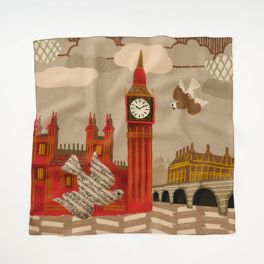 Mini-écharpe bleu marine en soie imprimée japonaise 'Polka Dot Queen' avec anneau vague