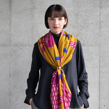 Superfine Merino Wool 'Cats in Boots' orange yellow 正方形スカーフ