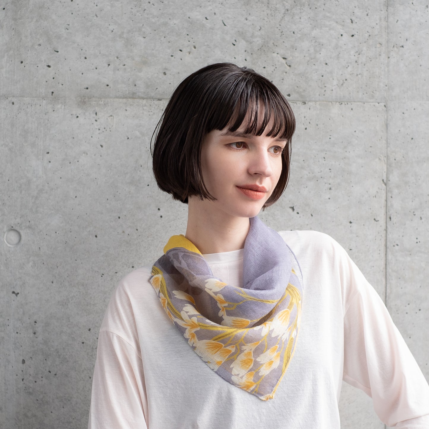 Omi Linen Japanese Linen 'Abbey' Pastel Mini foulard avec anneau | YARN&amp;COPPER