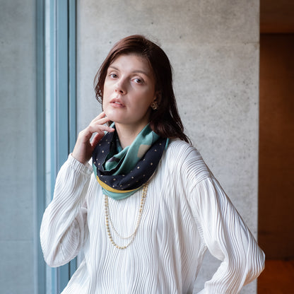 11月上入荷！Silk & Merino Wool 'The New Favorite' emerald green ループスカーフ