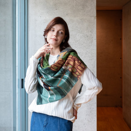 10月25日ごろ入荷Superfine Merino Wool 'Mousehole Harbour' daytime 正方形スカーフ