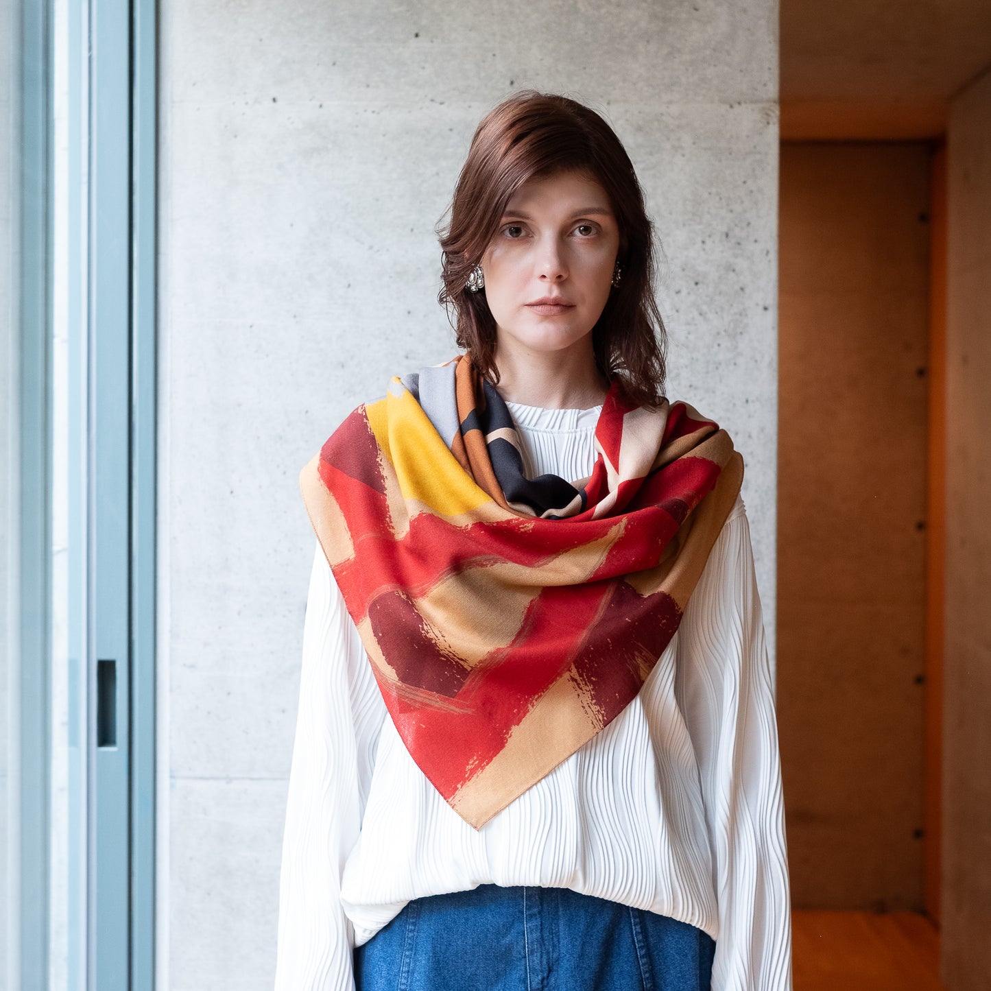 10月25日ごろ入荷Superfine Merino Wool 'Ghent' red  正方形スカーフ