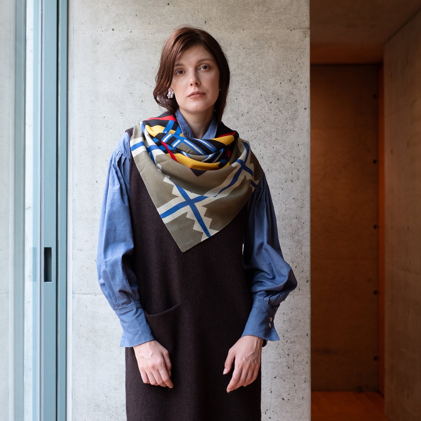 Superfine Merino Wool 'Reunion' grey 正方形スカーフ