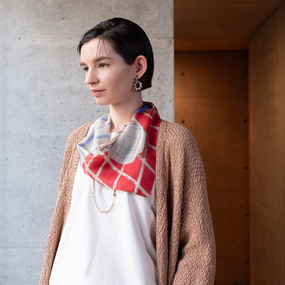 リング付き シルクのミニスカーフ 'Coffee & Croissants' red