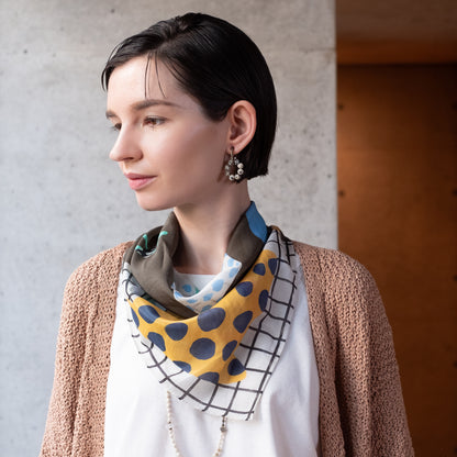 リング付き シルクコットンのミニスカーフ 'Fashionista' grey