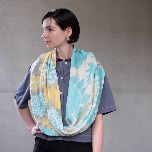近江のリネンループスカーフ 'August Bloom' yellow