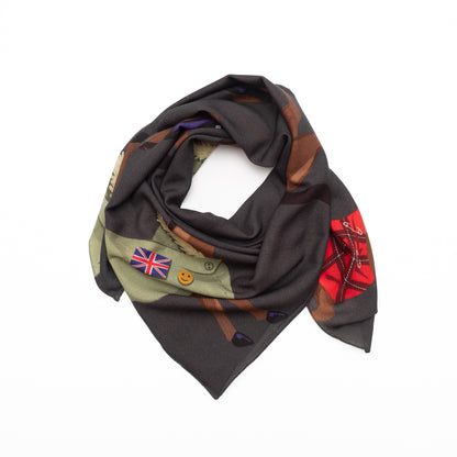 Mini-écharpe bleu marine en soie imprimée japonaise 'Polka Dot Queen' avec anneau vague