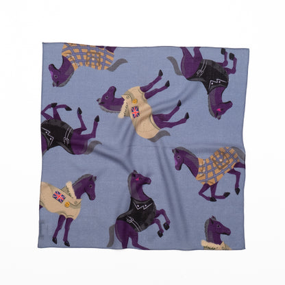 Mini-écharpe bleu marine en soie imprimée japonaise 'Polka Dot Queen' avec anneau vague