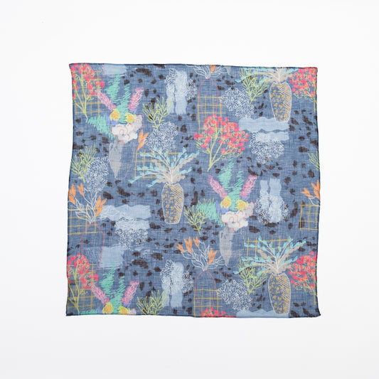 リング付き 近江のリネンミニスカーフ 'Amelia`s Patio' blue