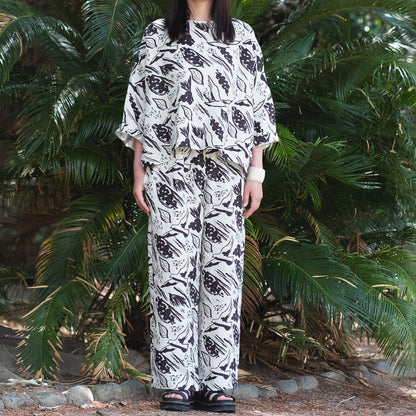 リネンワイドブラウス 'Pacific Island' cream