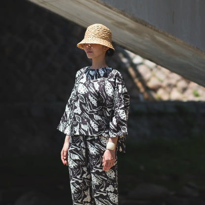 Brushed back Japanese Printed organic cotton gathered skirt 'Halsham' black