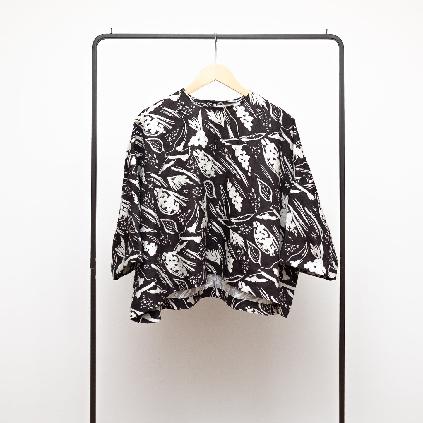 Brushed back Japanese Printed organic cotton gathered skirt 'Halsham' black