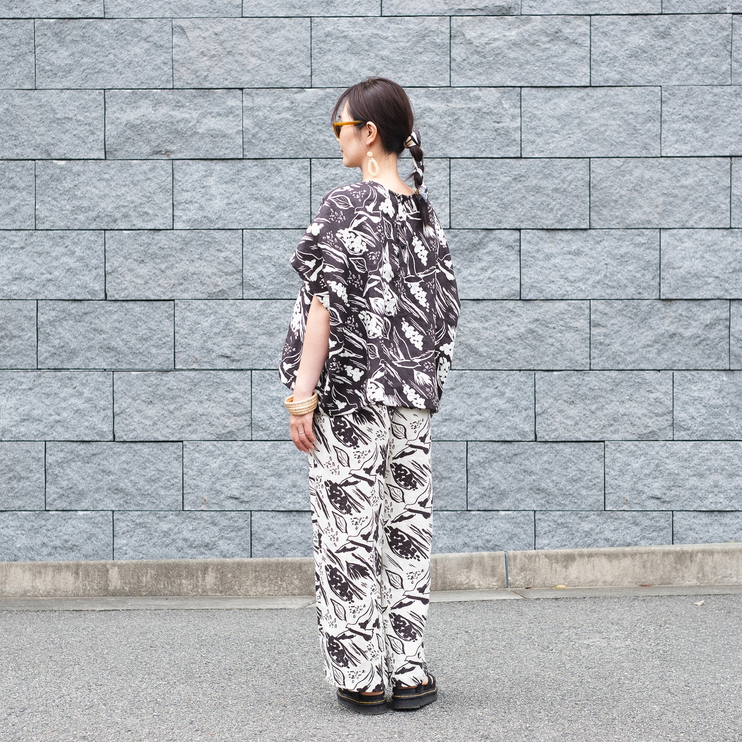 Brushed back Japanese Printed organic cotton gathered skirt 'Halsham' black