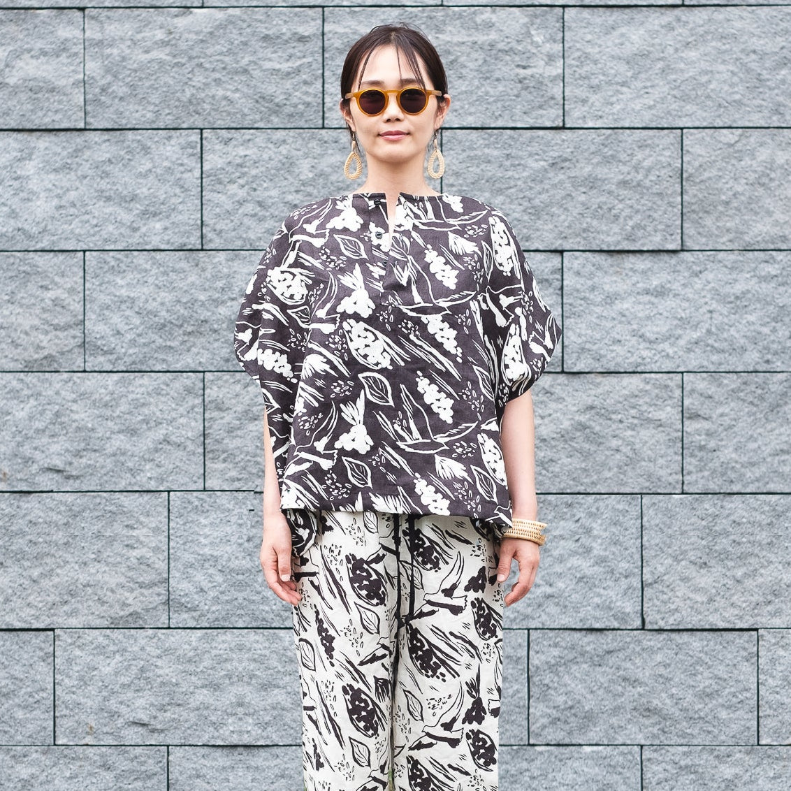 Brushed back Japanese Printed organic cotton gathered skirt 'Halsham' black