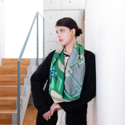Scheduled to arrive in September! Silk &amp; Merino Wool 'Halsham' gray x black loop scarf