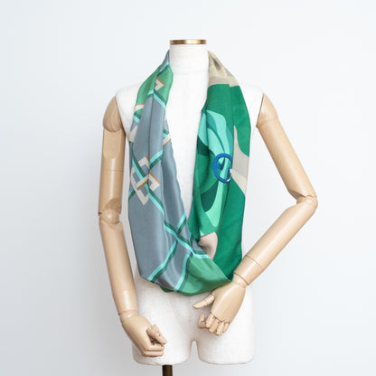 Scheduled to arrive in September! Silk &amp; Merino Wool 'Halsham' gray x black loop scarf