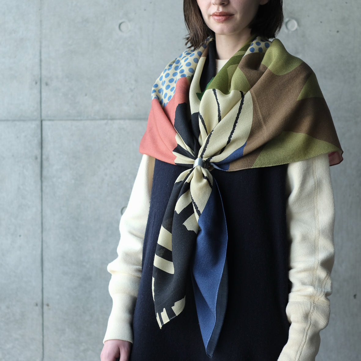 3月お届け予定！Silk Cotton 'Den Bosch' black 大判スカーフ