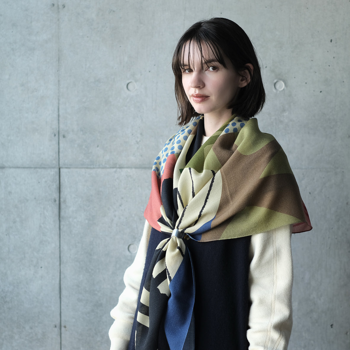 3月お届け予定！Silk Cotton 'Den Bosch' black 大判スカーフ