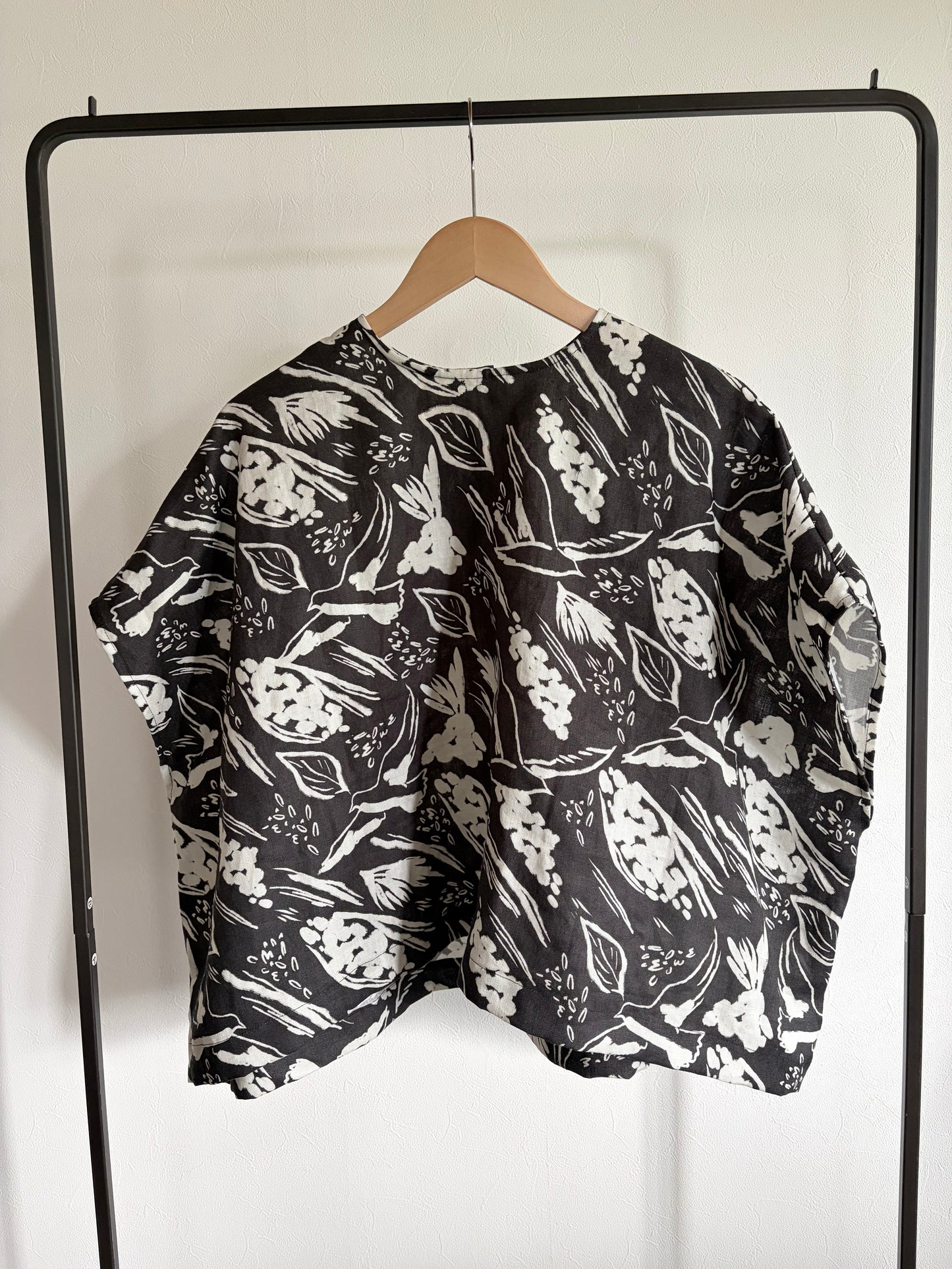 Brushed back Japanese Printed organic cotton gathered skirt 'Halsham' black